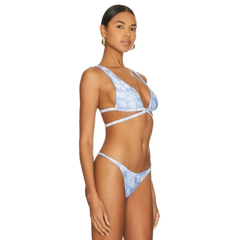 L*Space Avery Bikini Top Blue White Floral Print Size Medium NEW with Tags